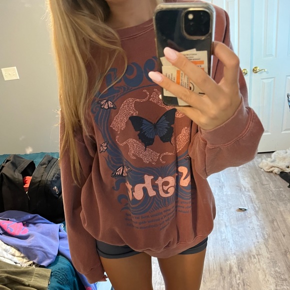 Urban Outfitters ‘good night’ sweatshirt 🤍 - Picture 2 of 2